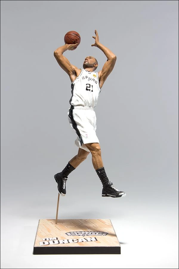 McFarlane Toys NBA Figur Serie XXVII - Tim Duncan Collectors Box 2 McFarlane Toys NBA Figur Serie XXVII - Tim Duncan Collectors Box – Bild 2