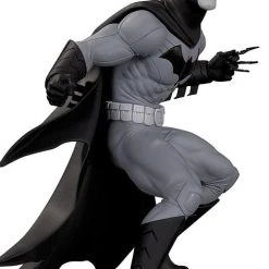 DC Direct Batman Black/White Batman Statue By Greg Capullo