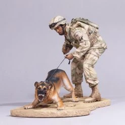 McFarlane Toys MILITARY III Air Force Security K-9 Handler Figur